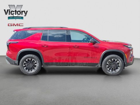 Used 2026 Chevrolet Traverse Z71 w/ Driver Confidence Package AWD/4WD image 19