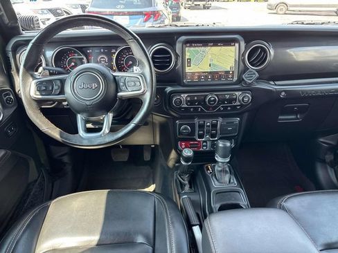 Used 2022 Jeep Wrangler Unlimited Rubicon w/ Trailer Tow Package AWD/4WD image 16