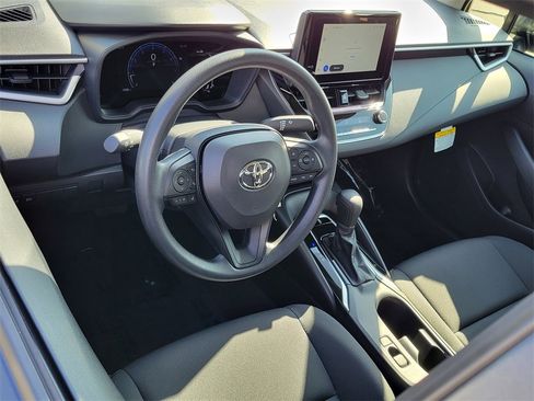 Used 2026 Toyota Corolla LE image 3