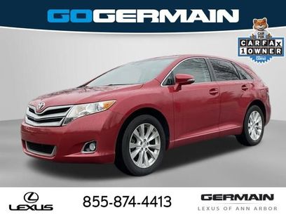 Used 2014 Toyota Venza LE w/ LE Convenience Package
