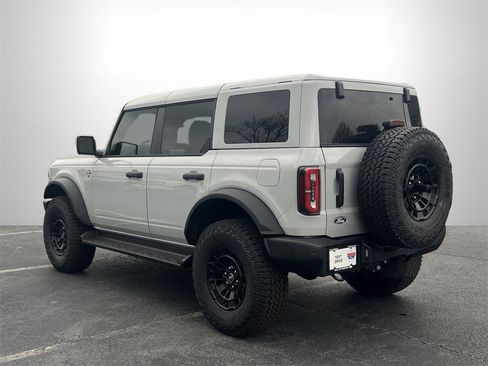 New 2026 Ford Bronco Outer Banks w/ Sasquatch Package image 24