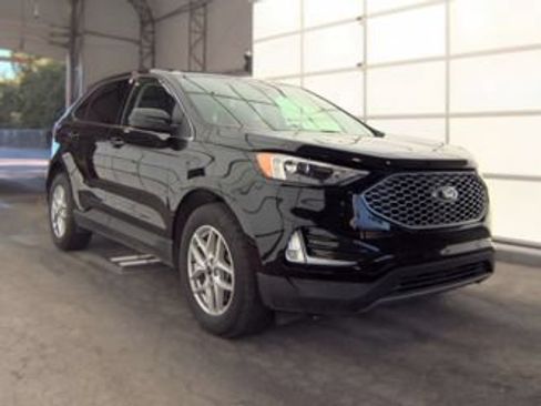 Used 2024 Ford Edge SEL w/ Convenience Package AWD/4WD image 4