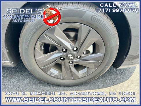 Used 2022 Hyundai Elantra SEL image 25