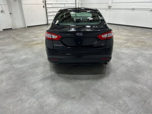 Used 2014 Ford Fusion SE image 6