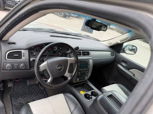 Used 2008 Chevrolet Avalanche LT w/ LT Preferred Equipment Group AWD/4WD image 19