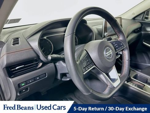 Used 2023 Nissan Sentra SR w/ Midnight Edition Package FWD image 12