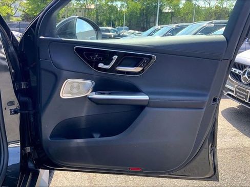 Certified 2025 Mercedes-Benz GLC 300 4MATIC image 19