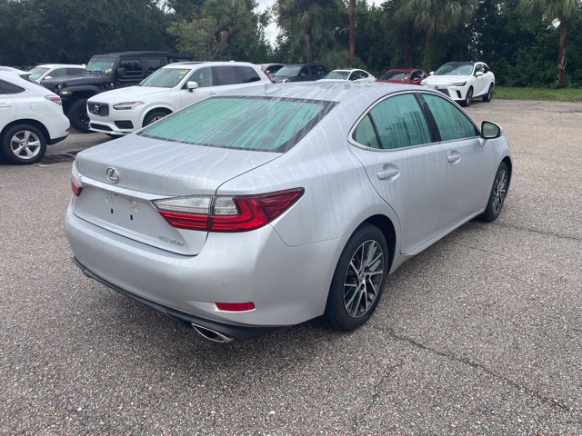 Used 2016 Lexus ES 350 w/ Luxury Package w/Wood Trim FWD image 2