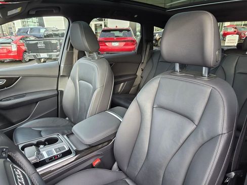Used 2025 Audi Q7 3.0T Premium Plus image 22