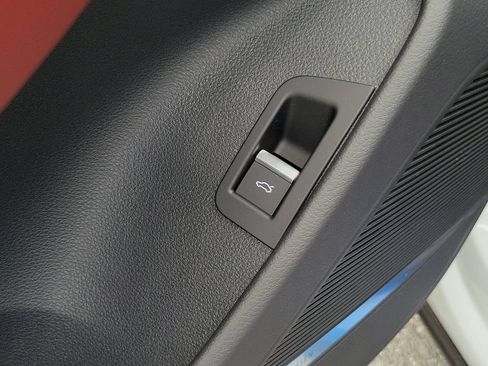 New 2026 Audi SQ8 Premium Plus AWD/4WD image 19