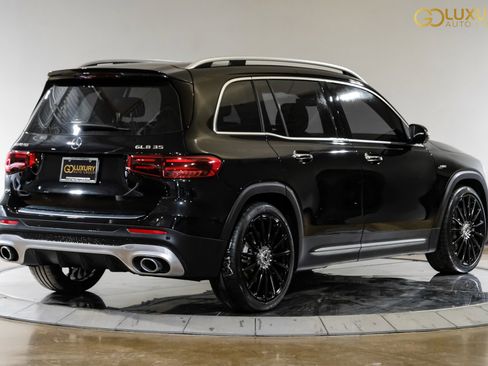 Used 2024 Mercedes-Benz GLB 35 AMG 4MATIC image 10