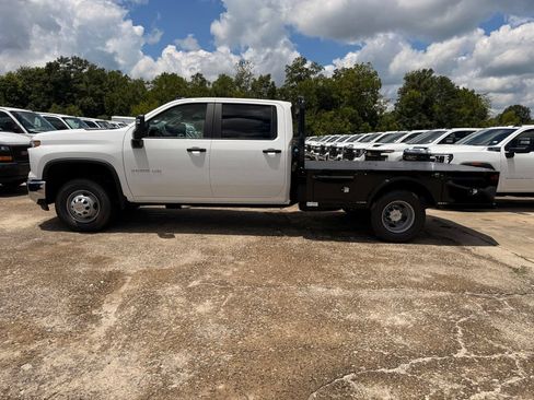 New 2026 Chevrolet Silverado 3500 W/T w/ WT Convenience Package AWD/4WD image 2