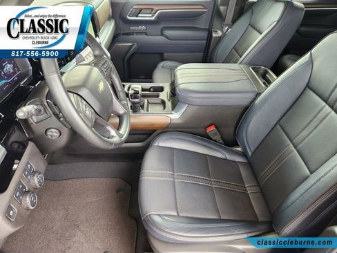 Used 2025 Chevrolet Silverado 1500 High Country AWD/4WD image 14