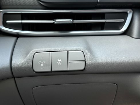 New 2026 Hyundai Elantra SEL Sport FWD image 18