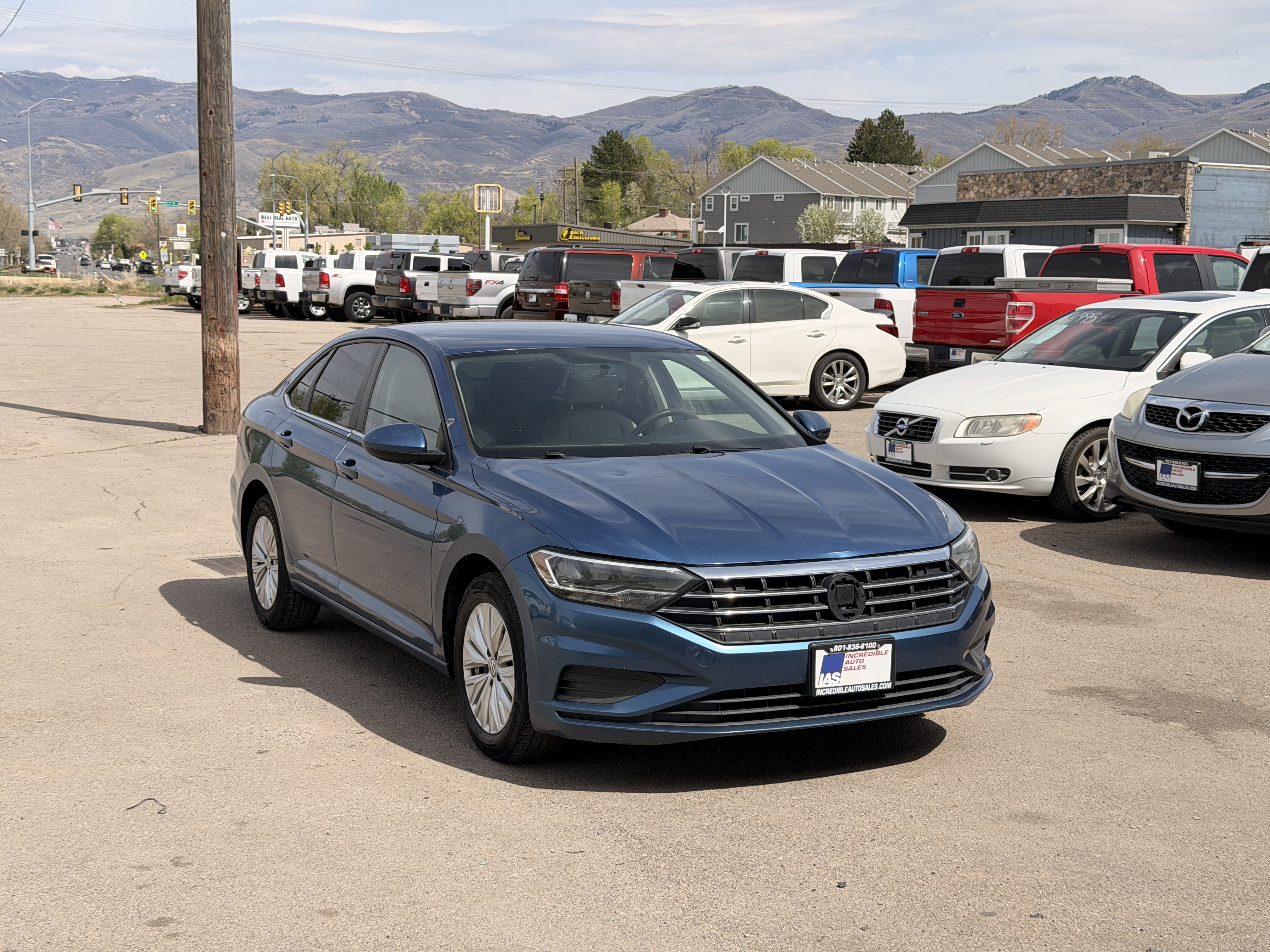 Used 2019 Volkswagen Jetta S FWD image 2
