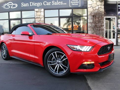 Used 2015 Ford Mustang Premium RWD image 7