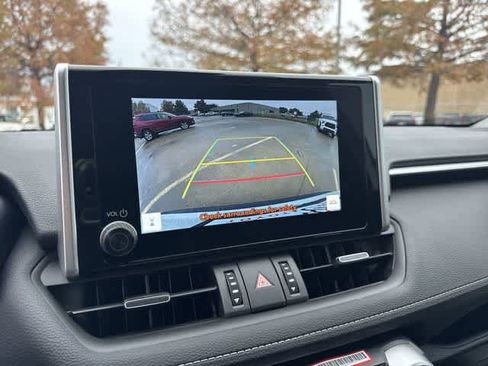 Used 2025 Toyota RAV4 XLE Premium image 21