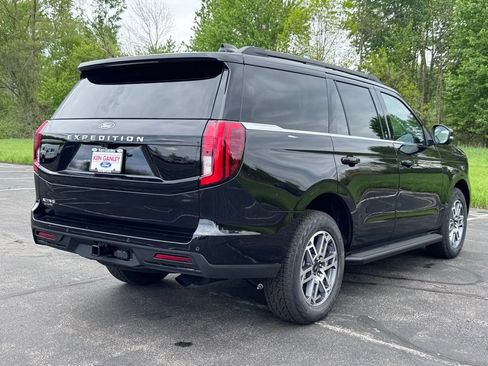 New 2026 Ford Expedition Active AWD/4WD image 9