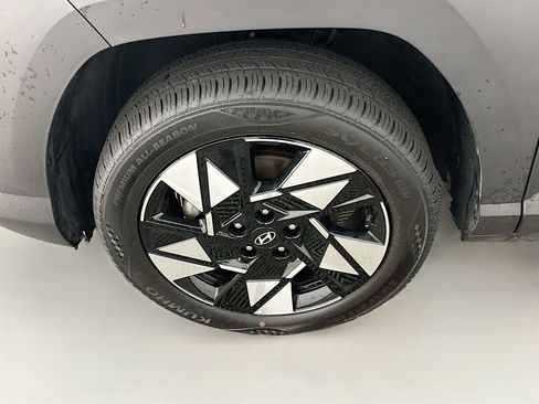 Used 2025 Hyundai Kona SEL image 11