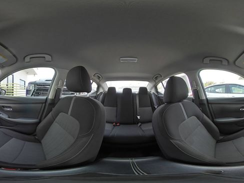 Used 2025 Nissan Sentra SV FWD image 35