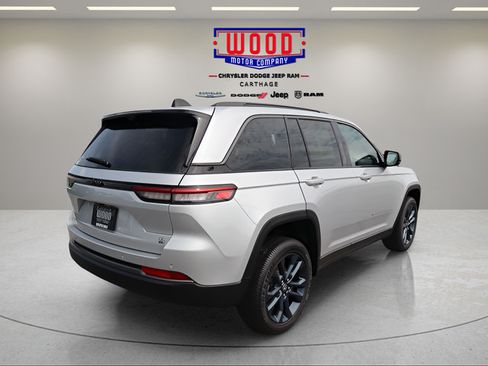 New 2026 Jeep Grand Cherokee Limited AWD/4WD image 3