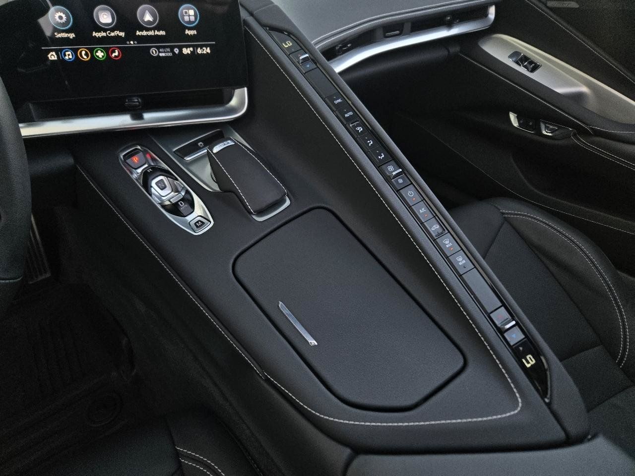 Used 2023 Chevrolet Corvette Stingray Coupe w/ 1LT RWD image 9