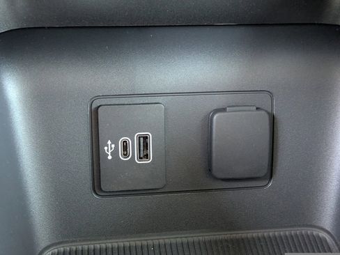 New 2026 Ford Explorer Active image 25