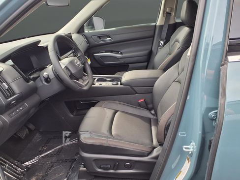 New 2026 Nissan Pathfinder SL w/ Cargo Package AWD/4WD image 13