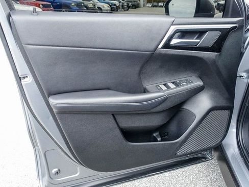 Used 2022 Mitsubishi Outlander SE image 5