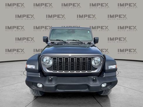 Used 2025 Jeep Wrangler Unlimited Sport AWD/4WD image 8