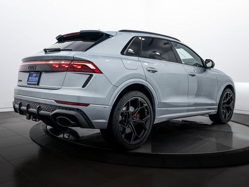 New 2026 Audi RS Q8 performance image 4