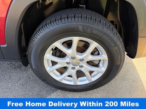 Used 2016 Jeep Cherokee Latitude image 12