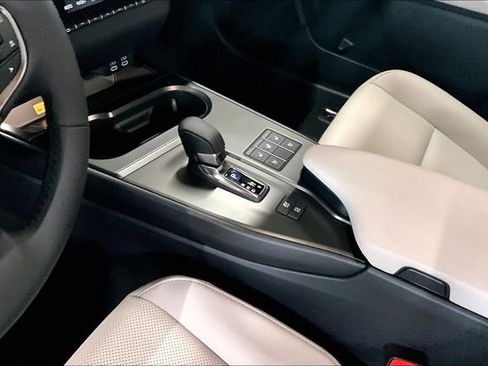 New 2026 Lexus UX 300h AWD image 8