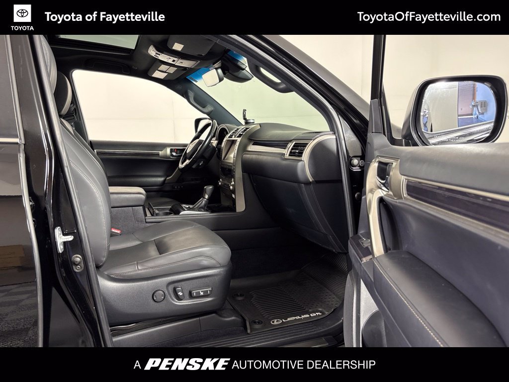 Used 2020 Lexus GX 460 Premium w/ Premium Package AWD/4WD image 14