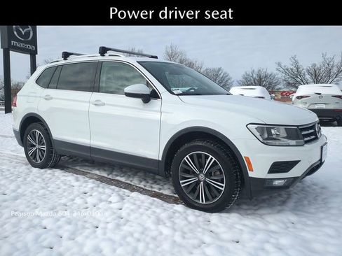 Used 2018 Volkswagen Tiguan SEL image 2
