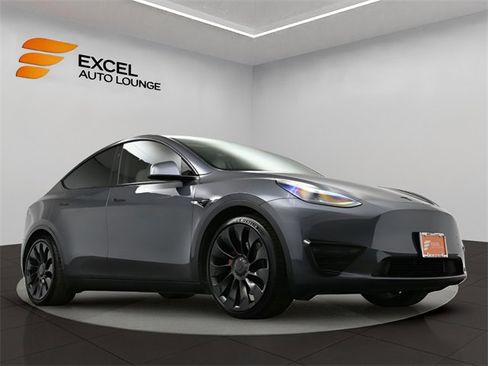 Used 2023 Tesla Model Y Performance image 44