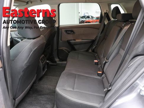 Used 2023 Nissan Rogue S AWD/4WD image 22