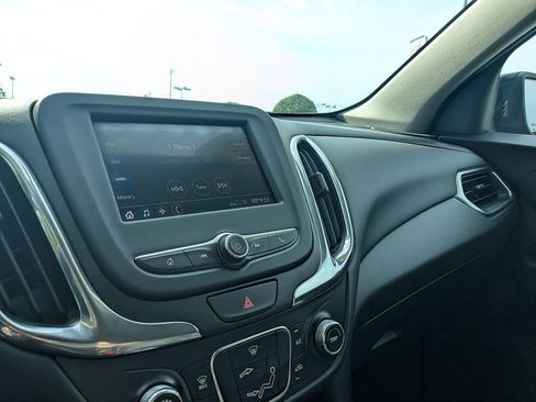 Used 2020 Chevrolet Equinox LT AWD/4WD image 22