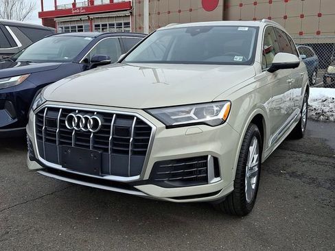 Used 2022 Audi Q7 3.0T Premium Plus image 3