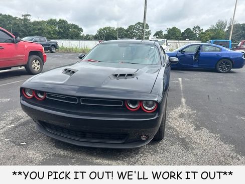 Used 2017 Dodge Challenger SXT RWD image 11