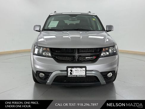 Used 2017 Dodge Journey Crossroad w/ Popular Equipment Group AWD/4WD image 2