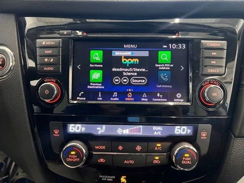 Used 2020 Nissan Rogue SL FWD image 24