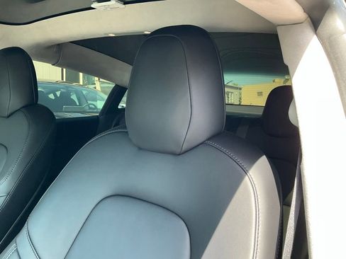 Used 2017 Tesla Model 3 Long Range image 17