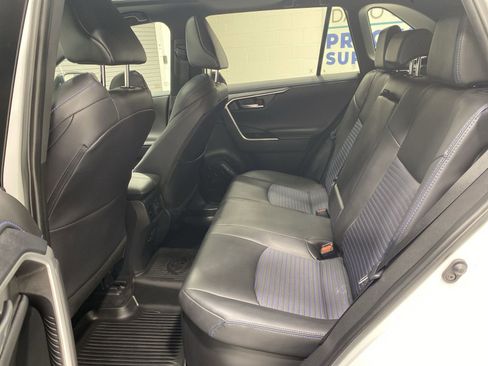 Used 2025 Toyota RAV4 XSE w/ Advanced Technology Package AWD/4WD image 23