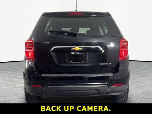 Used 2017 Chevrolet Equinox LS image 5