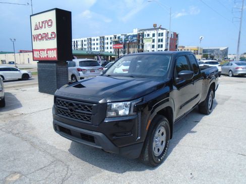 Used 2022 Nissan Frontier S w/ Technology Package AWD/4WD image 1