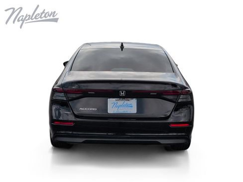 Used 2025 Honda Accord SE image 4