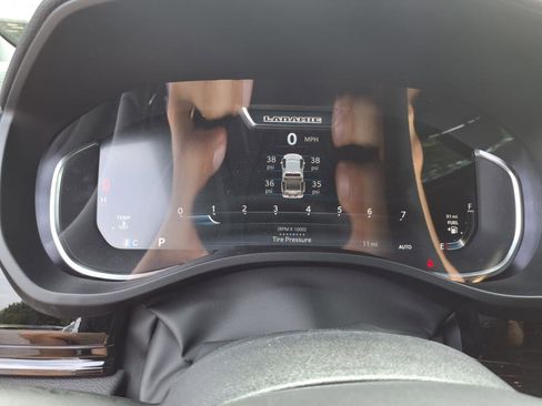 New 2025 RAM 1500 Laramie image 10