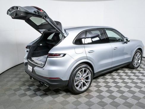 New 2026 Porsche Cayenne image 31