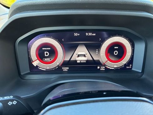 Used 2025 Nissan Rogue Platinum image 27